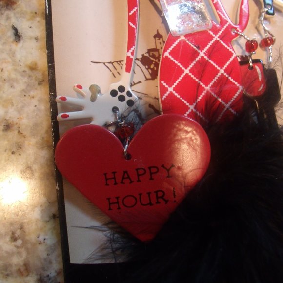 Happy Hour Bottle Charm Magnet NWOT - Picture 4 of 8
